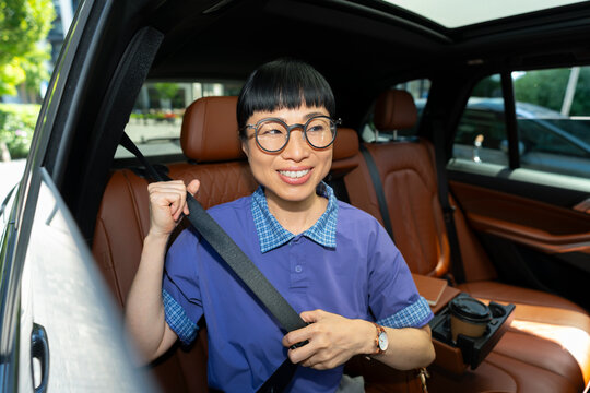 Fastening Seatbelt for Commute