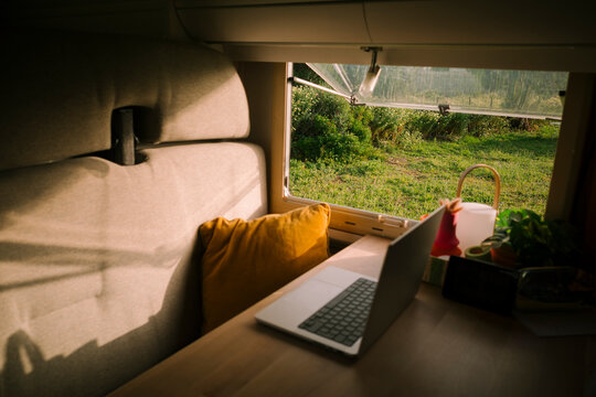 Camper Mobile Office