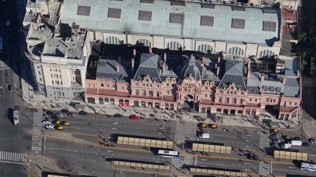 Estaci&oacute;n Plaza Constituci&oacute;n, terminal ferroviaria de la L&iacute;nea Roca y Monumento Hist&oacute;rico Nacional en Buenos Aires, Argentina
