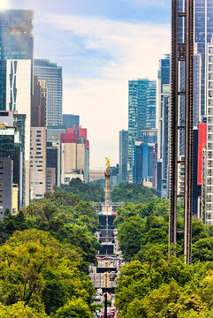 Aerial view Mexico City skyline along Paseo de la Reforma boulevard, as viewed from Chapultepec Castle
