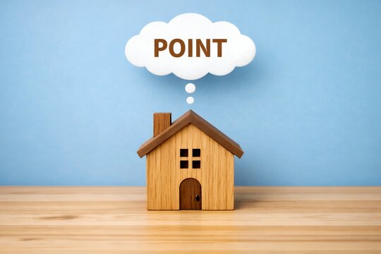 木製家模型と重要なPOINTを伝える思考吹き出し不動産住宅