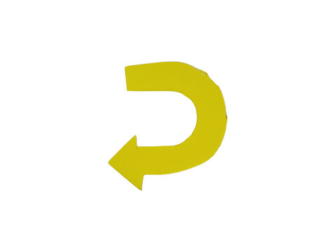 A single yellow u-turn arrow pointing left, isolated on a white background, for clear and, simple visual identification, and use isolated on a transparent background
