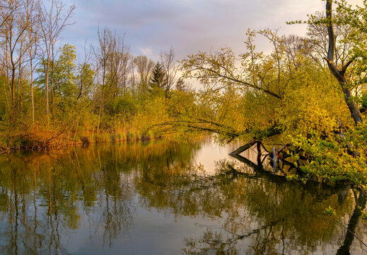 Fr&uuml;hherbstabend an der Ammer, Weilheim, Oberbayern, Bayern, Deutschland