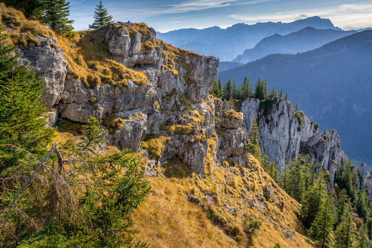 Blick von den Schartenk&ouml;pfen auf das Wettersteingebirge, Oberammergau, Bayern,Deutschland