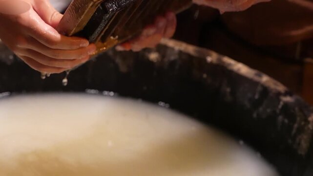 The process of making handmade paper.
Traditional papermaking workshop.