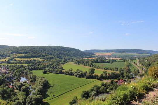 Blick von den Dornburger Schl&ouml;ssern auf das Saaletal