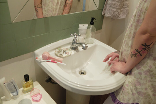 Skincare and night routine sink details 