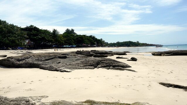 Diamond Beach, Hat Sai Kaew beach, Ko Samet Island, Thailand