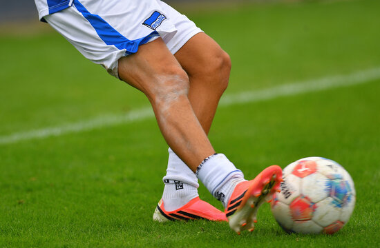 Germany, Paderborn, August 30. 2026, The legs of a Hertha BSC soccer player