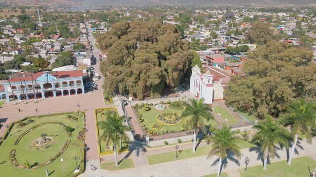 ARBOL MILENARIO DEL TULE OAXA AMEXICO