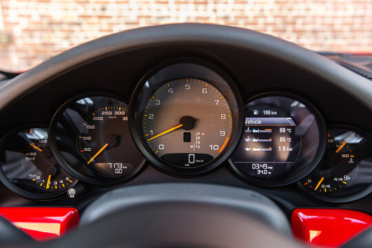 Gauge Cluster