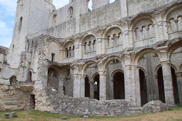 Fototapeta premium ruined romanesque abbey church in jumièges in normandy in france 