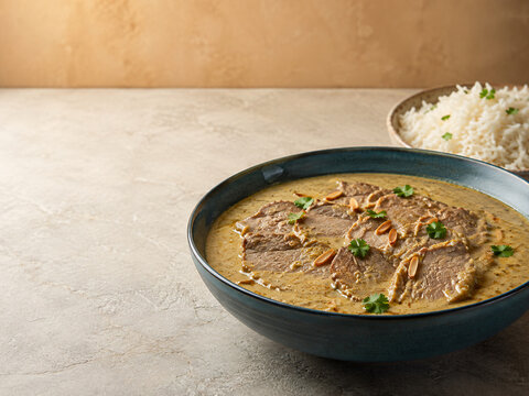 Indian Lamb Pasanda in Mild Yogurt Almond Curry Sauce