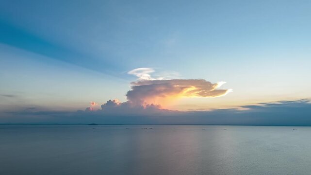 Hefei Chaohu Sunset Aerial Timelapse: Lone Cloud Glows Gold Over Calm Waters and Distant Islands