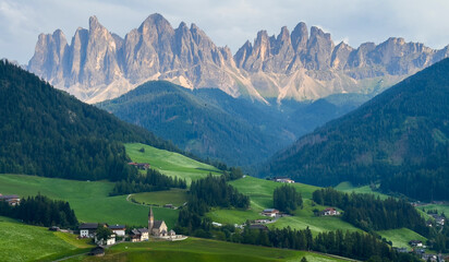 Obraz premium View of Val di Funes with the Chruch of Santa Maddalena in the Dolomites Mountains. UNESCO world heritage in South Tyrol, Italy 