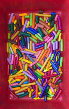 Box plenty of used wax crayons