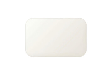Obraz premium Un rettangolo bianco con angoli arrotondati isolato su sfondo bianco, ideale come elemento grafico pulito, cornice minimalista o spazio vuoto per inserimento di testo e design personalizzato.