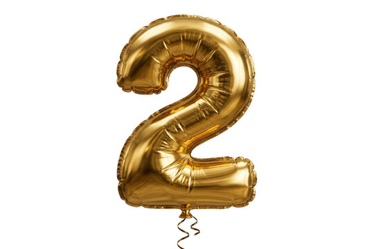 Złoty balon foliowy w kształcie cyfry dwa, odizolowany na czystym białym tle, idealny do dekoracji urodzinowych, rocznicowych lub jubileuszowych imprez oraz projekt&oacute;w graficznych z okazji świętowania.