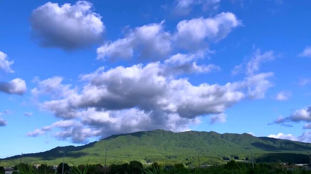 Cloud Timelapse Over Green Hills &ndash; Tilt Down 4K 60fps (No Audio)-seen2