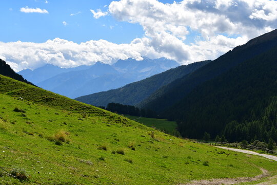 Sch&ouml;ne Landschaft im Schliniger Tal in S&uuml;dtirol 