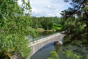 Obraz premium Fossum Bridge spanning Glomma river in Norway