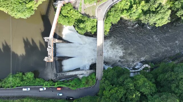岐阜県 本巣市 金原ダムから見る風景 ドローン空撮
