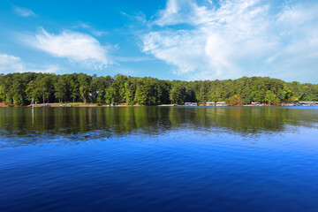 Fototapeta premium Beautiful views of Allatoona Lake at Dallas Landing Park in Acworth, Georgia.