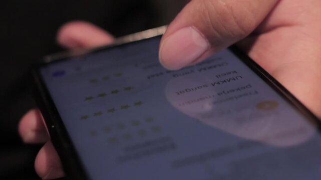 Leisure Time Using Smartphone at Cafe