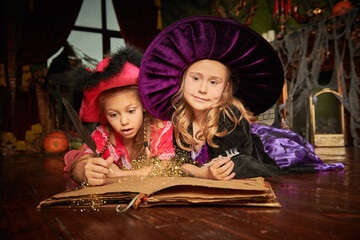 Naklejka premium Cute Witches Magic