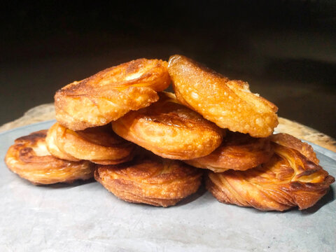 Delicious Bun Parotta Served On Plate