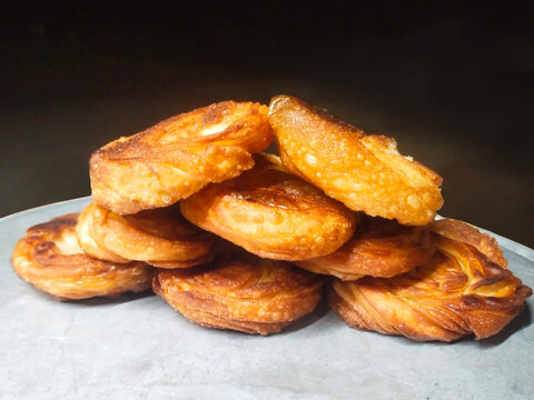 Delicious Bun Parotta Served On Plate