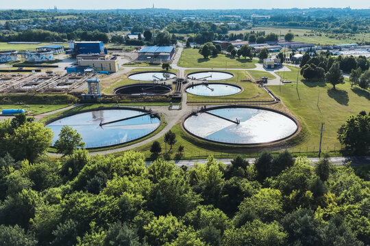 Water management infrastructure with treatment tanks and utility buildings