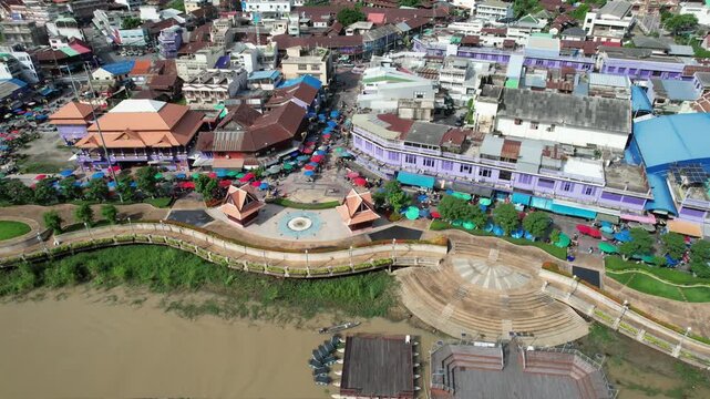 ウタイターニー生鮮市場を空撮, ตลาดเทศบาลเมืองอุทัยธานี
