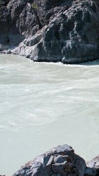 Vertical video of Altai river Katun and rapids Oroktoy Teldekpen near Oroktoysky bridge.