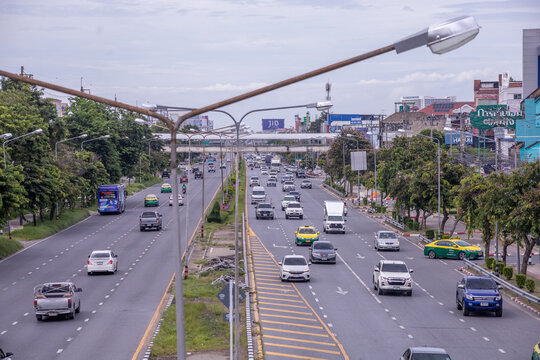 Traffic conditions around Phahonyothin Road Soi 75, Pathum Thani