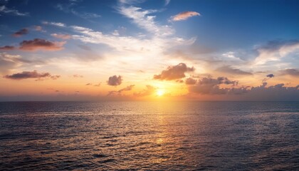 Obraz premium Nature Beautiful Light Sunset Or Sunrise Sky Over Sea Background