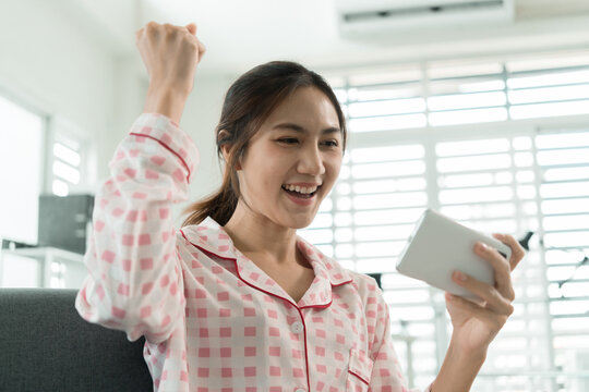 Woman enjoying life at home, promoting healthy eating, wellness, and a balanced lifestyle. Concept of natural nutrition, mindfulness, and modern healthy living.