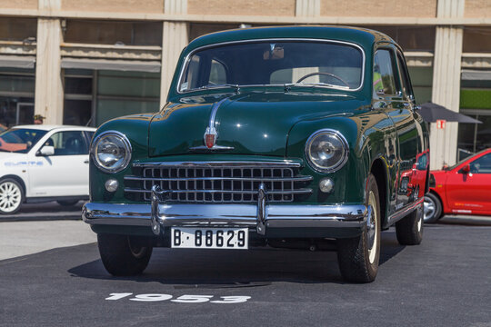Seat 1400 1953 at Automobile Barcelona 2025