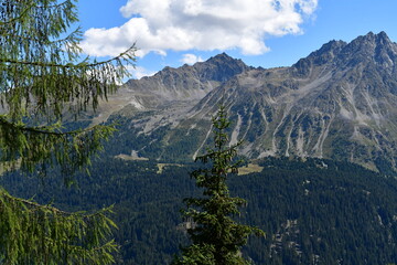 Fototapeta premium Schöne Landschaft bei Reschen in Südtirol 