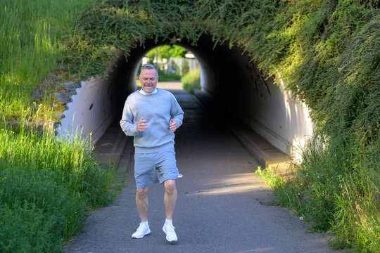 Senior Runner Training Outdoor Alone