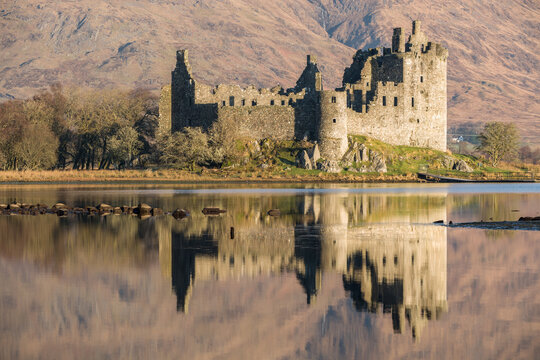Kilchurn Castle ruins at the edge of Loch Awe, Argyll and Bute, Scotland, UK