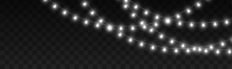 Naklejka premium Holiday light decoration with glowing colorful bulbs. Christmas vector garland isolated on transparent background. Perfect for festive templates.