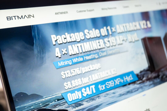 Mexico city, mexico, 01 09 2026: bitmain antminer s19 xp hyd website showing crypto mining hardware sale