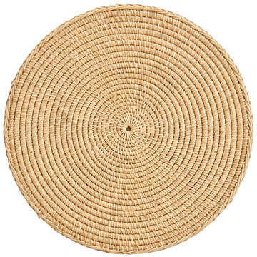 Um sousplat redondo feito de fibra natural tran&ccedil;ada com textura espiral detalhada, isolado sobre um fundo branco, ideal para decora&ccedil;&atilde;o de mesa r&uacute;stica, design de interiores org&acirc;nico e artesanato.
