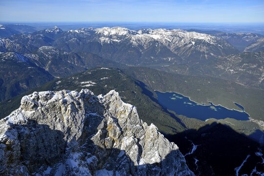 View of Lake Eibsee lake from the mountain station of the Zugspitz cable car (2962 m), Grainau municipality, Garmisch-Partenkirchen district, Bavaria, Germany