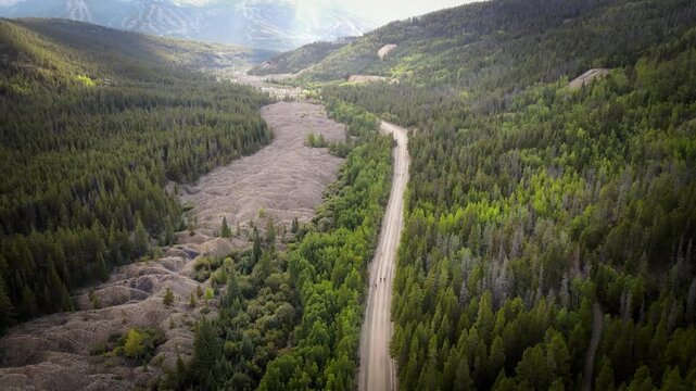 Road comparison to a tailing line