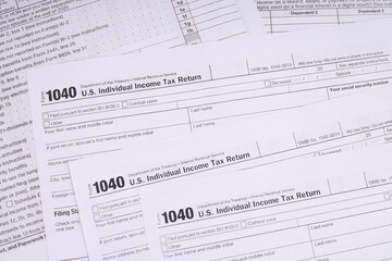 Fototapeta premium High Angle of Form 1040 US Individual Income Tax Return Documents