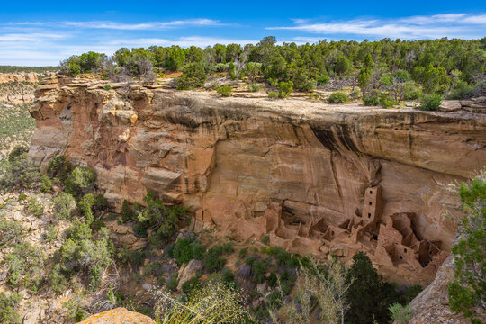 View of the Square Tower House cliff dwelling, Mesa Verde National Park, Colorado, USA