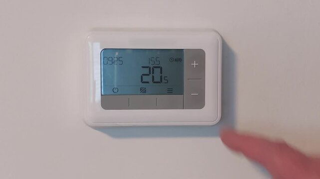 Regulating temperature in the house with a digital thermostat
