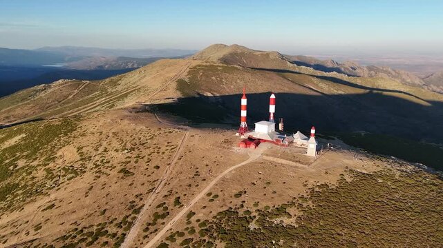 Panoramic video view of the Sierra de Madrid, Bola del Mundo, Navacerrada, and Guarramillas